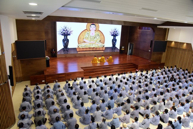 Dharma Talk “Peaceful place to stop ” – The 96th Seven-Day Retreat